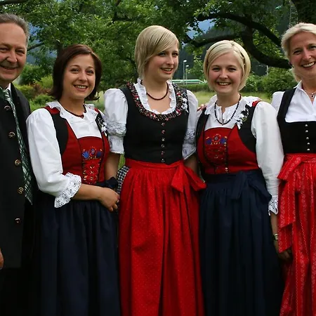 Apparthaus Knauer * מאיירהופן